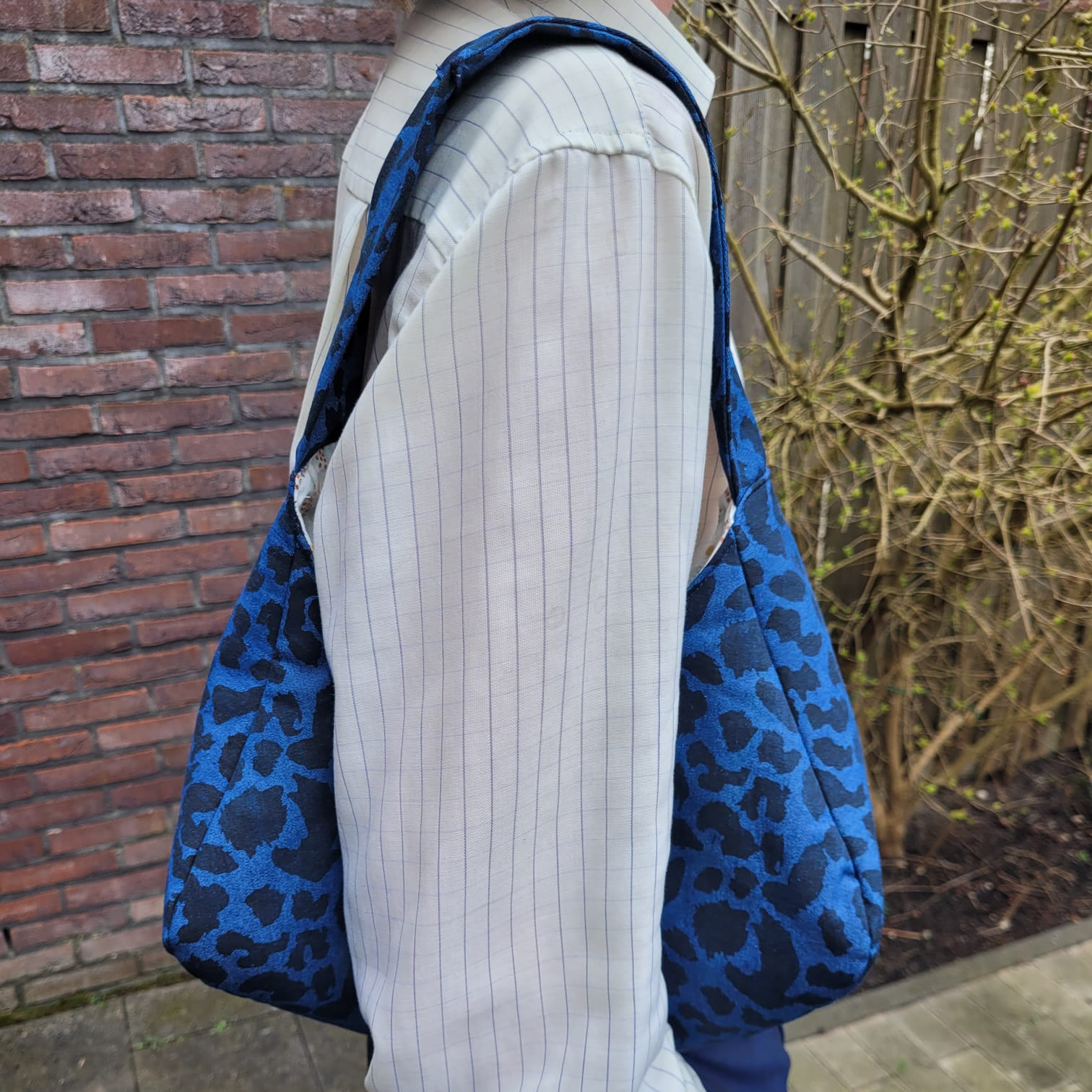 Hobo bag: gevoerd en met binnenzak